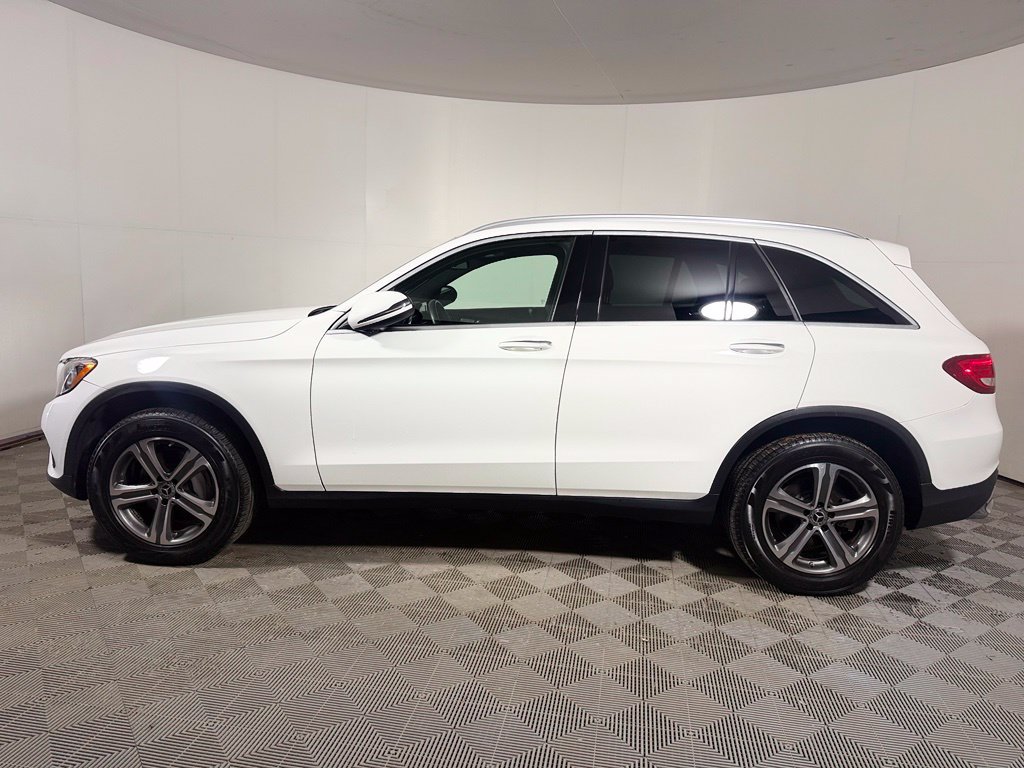 Used 2019 Mercedes-Benz GLC 300 4MATIC image 3