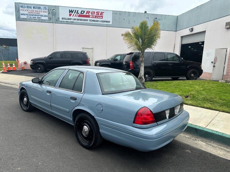 Used 2009 Ford Crown Victoria Police Interceptor image 4