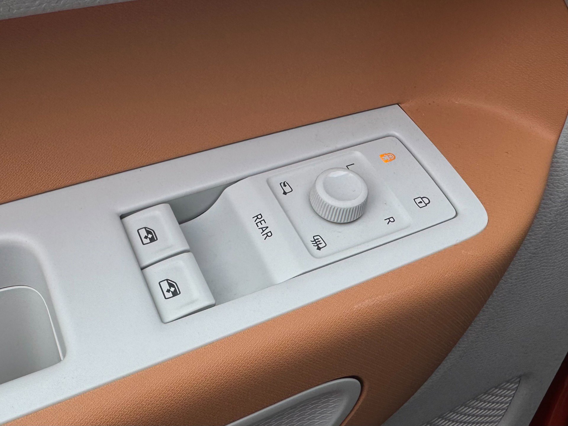 Used 2025 Volkswagen ID. Buzz Pro S Plus image 77