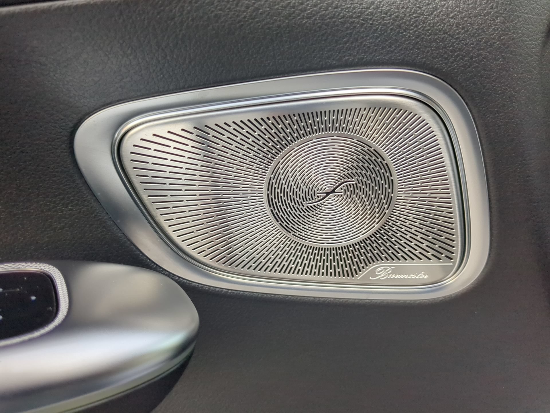 Used 2025 Mercedes-Benz GLC 300 image 56