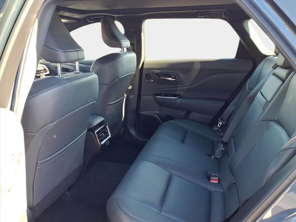 Used 2025 Toyota Crown Signia image 9