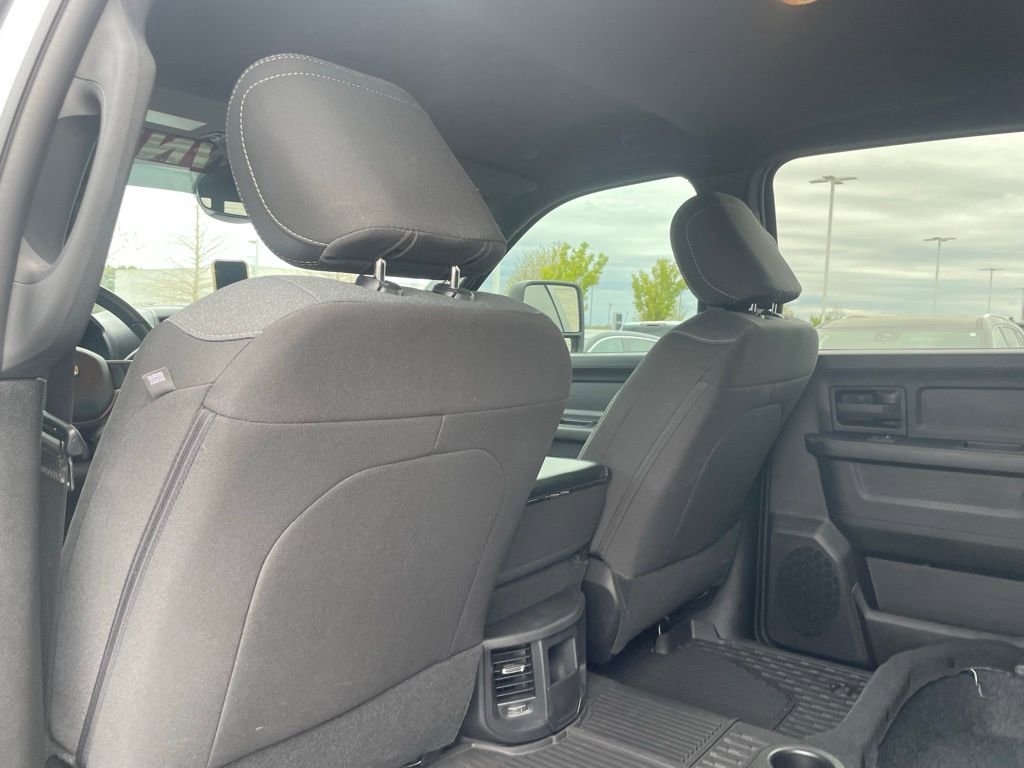 Used 2024 RAM 2500 Tradesman w/ Chrome Appearance Group image 25