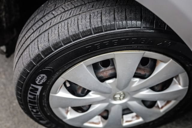 Used 2010 Toyota Corolla LE FWD image 15