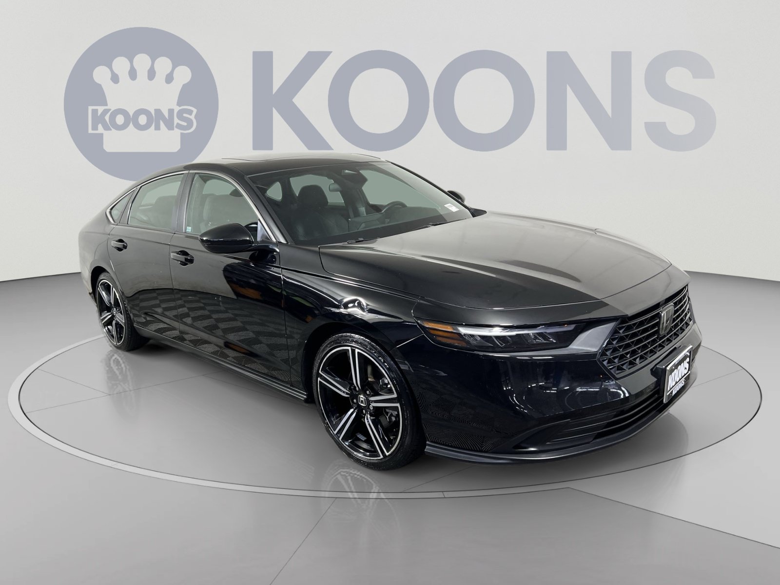 Used 2024 Honda Accord Sport image 2