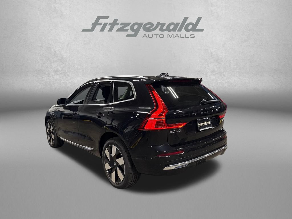 Used 2023 Volvo XC60 T8 Plus w/ Climate Package AWD/4WD image 8