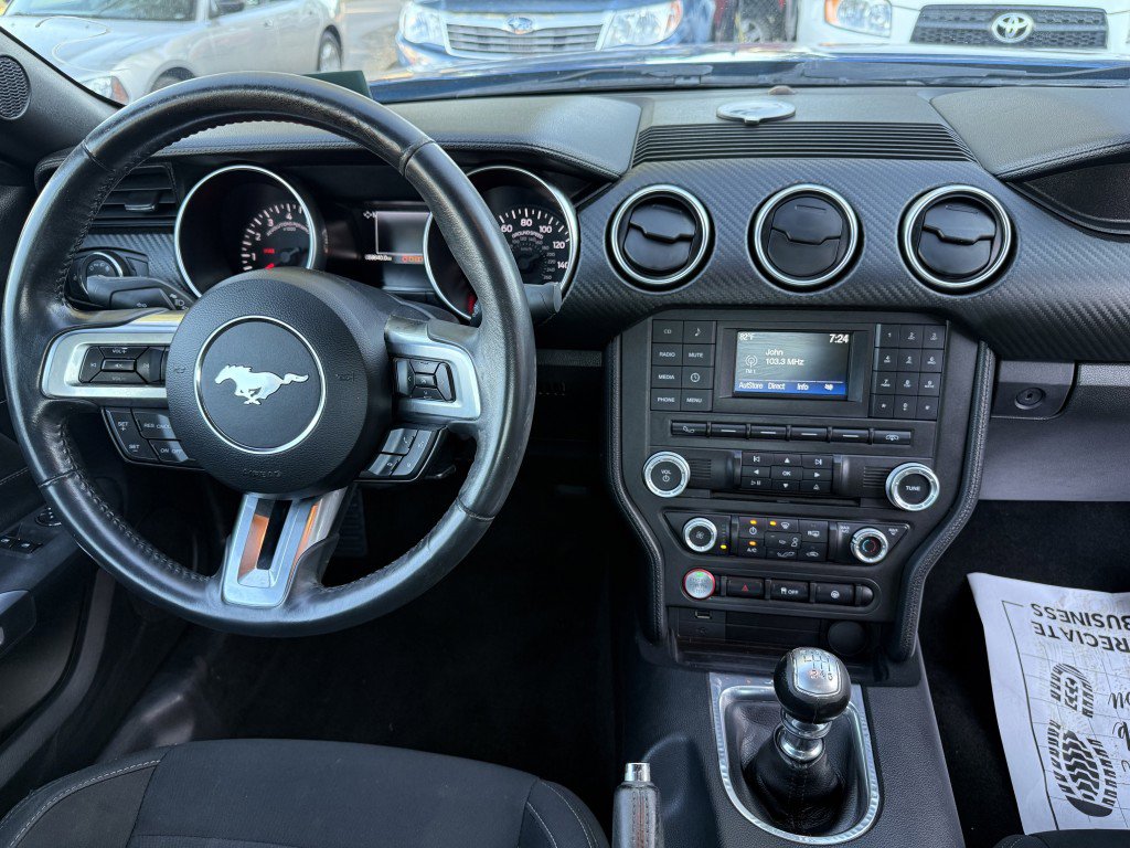 Used 2018 Ford Mustang Coupe image 24