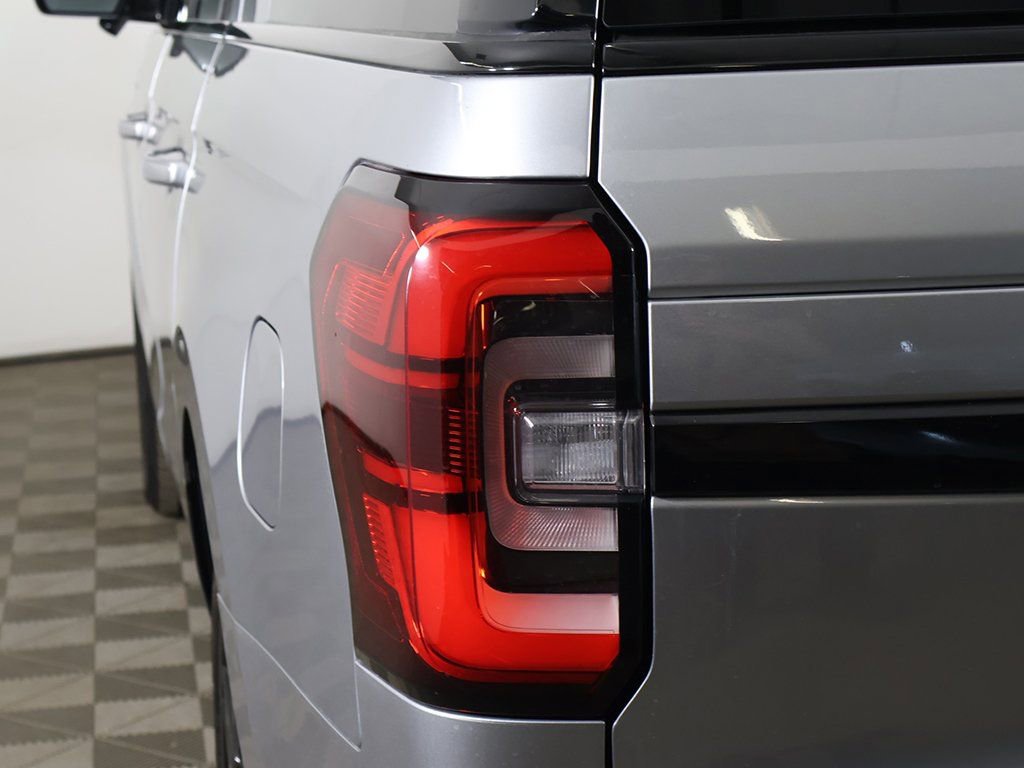 Used 2023 Ford Expedition Max Limited image 21