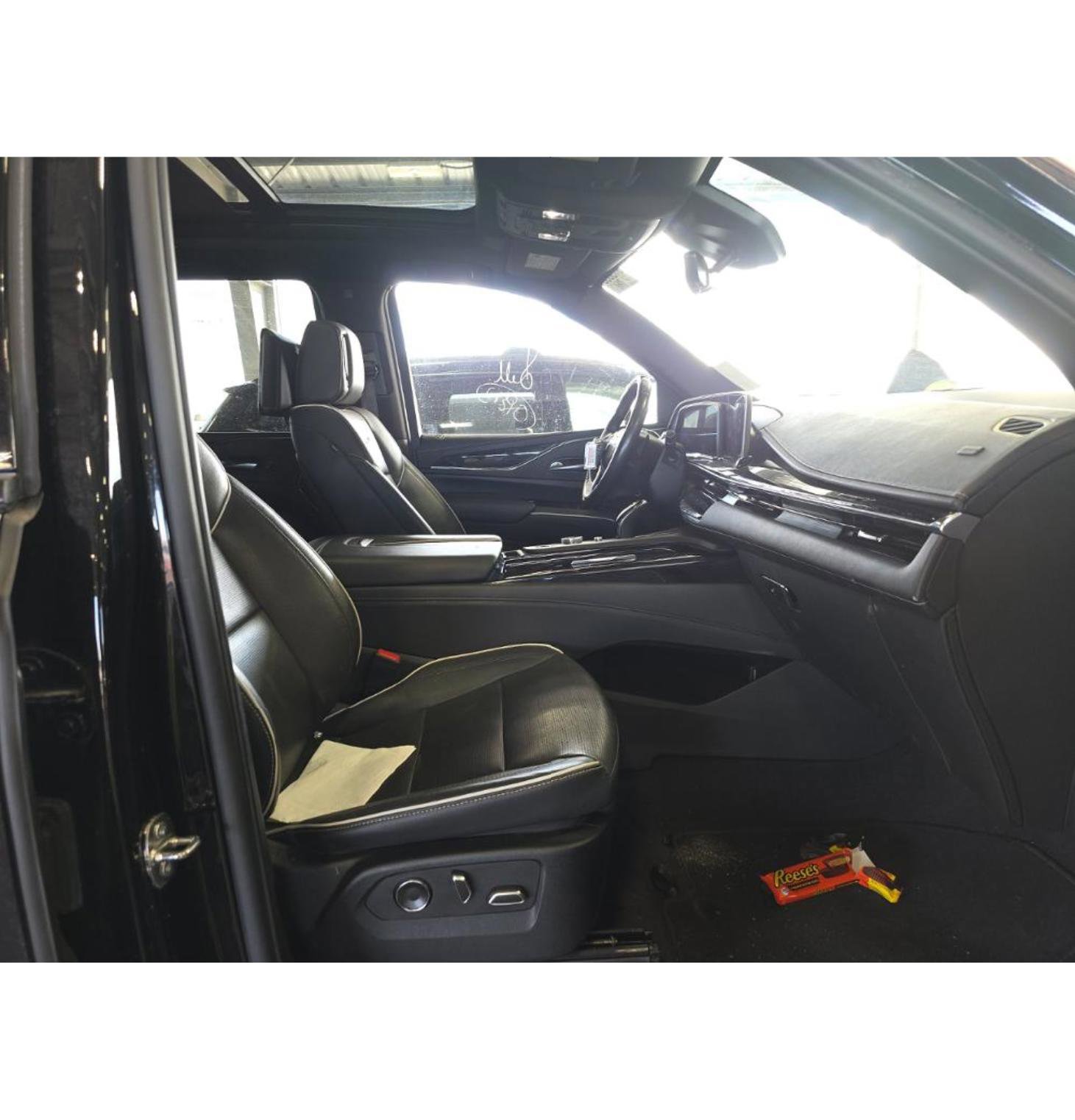 Used 2023 Cadillac Escalade Sport image 30