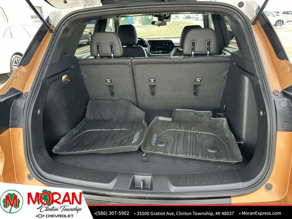 Used 2024 Chevrolet TrailBlazer ACTIV w/ Driver Confidence Package AWD/4WD image 13