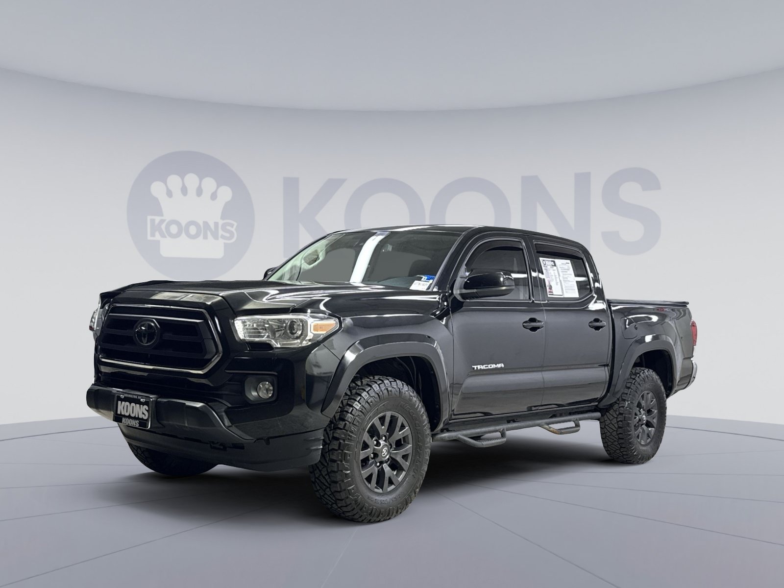 Used 2021 Toyota Tacoma SR5 RWD image 1