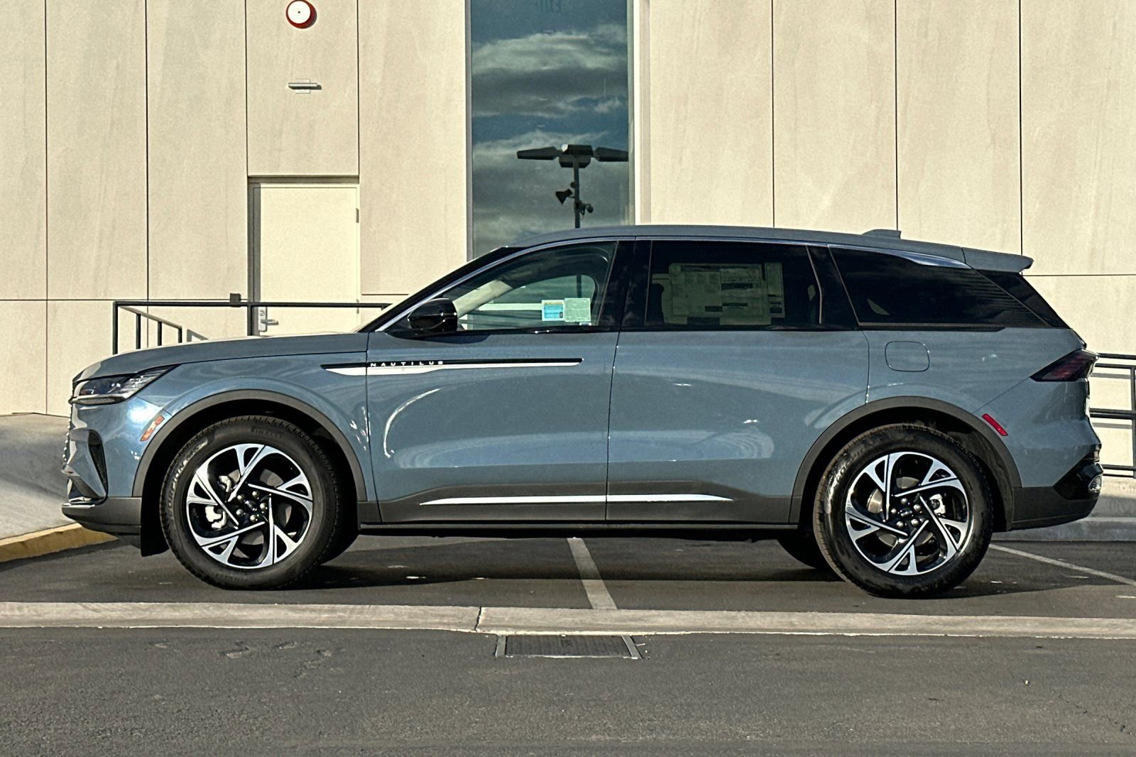 New 2026 Lincoln Nautilus Premier w/ Equipment Group 102A image 6