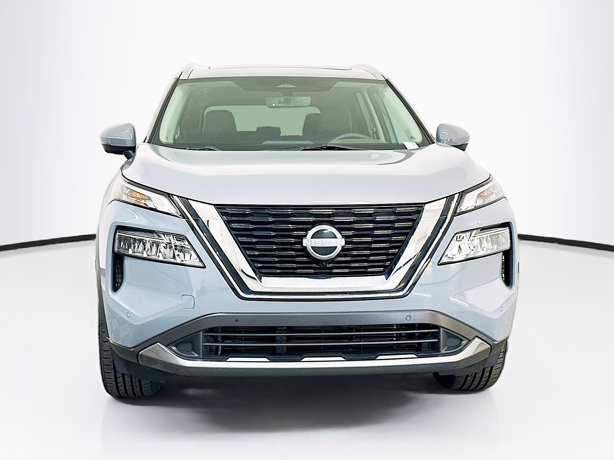 Used 2023 Nissan Rogue SL w/ SL Premium Package image 2