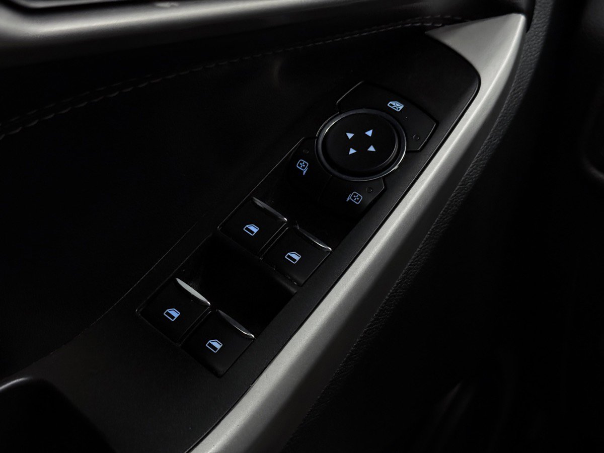 Used 2022 Ford Explorer XLT w/ Equipment Group 202A image 50