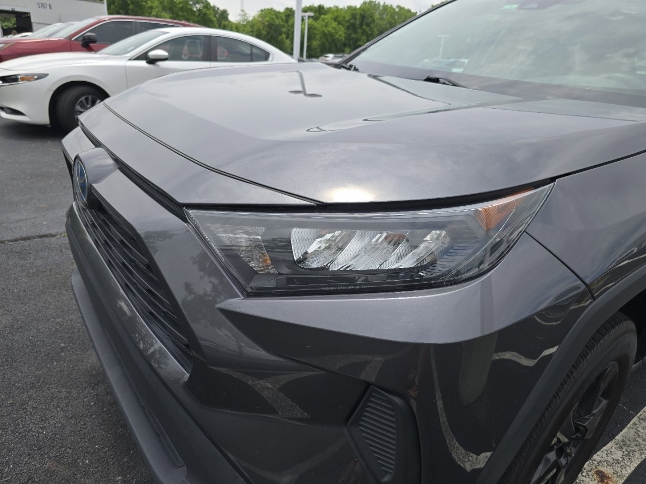 Used 2022 Toyota RAV4 LE AWD/4WD image 14