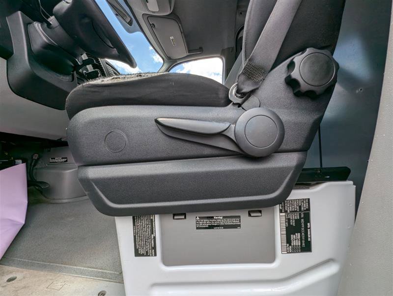 Used 2014 Freightliner Sprinter 3500 image 14