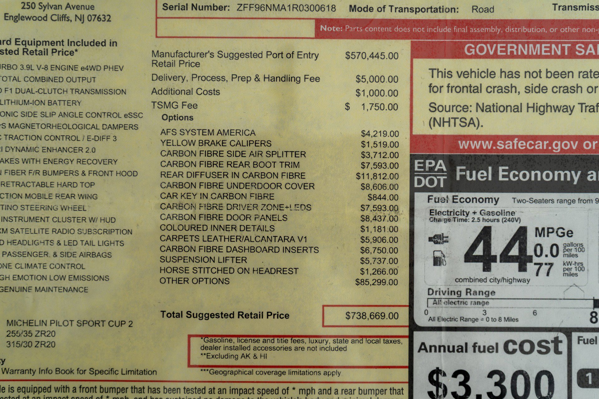 Used 2024 Ferrari SF90 Spider image 25