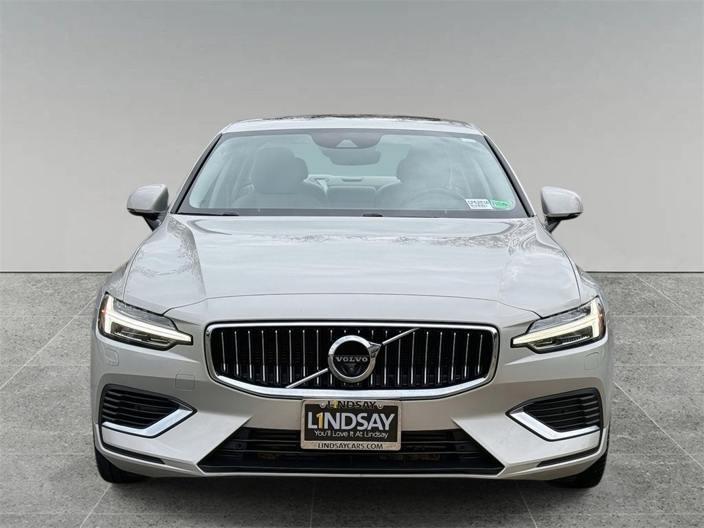 Used 2019 Volvo S60 T8 Inscription image 8