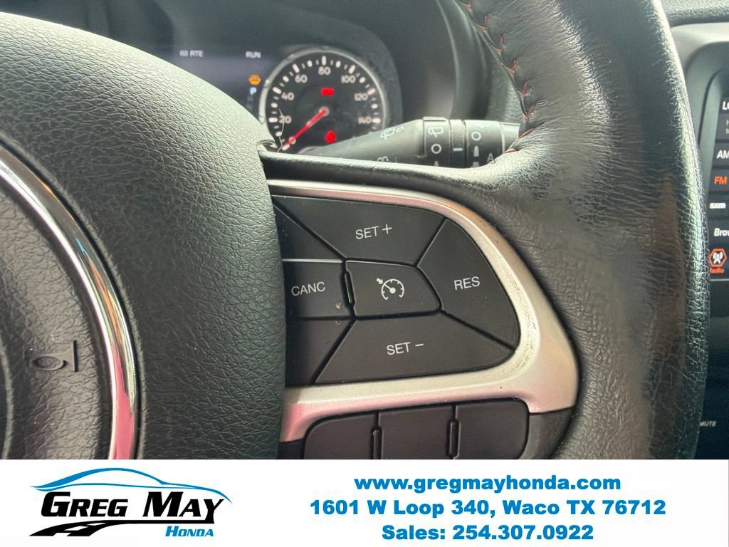 Used 2019 Jeep Renegade Trailhawk AWD/4WD image 18