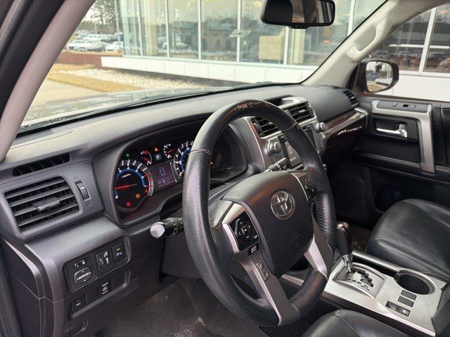 Used 2016 Toyota 4Runner Limited image 11