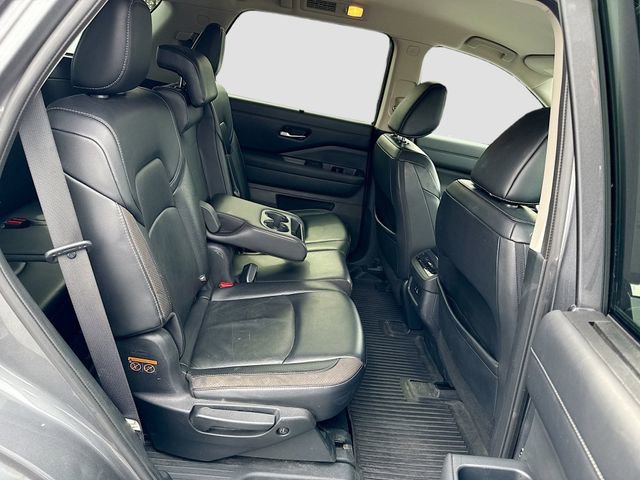 Used 2023 Nissan Pathfinder SL image 30