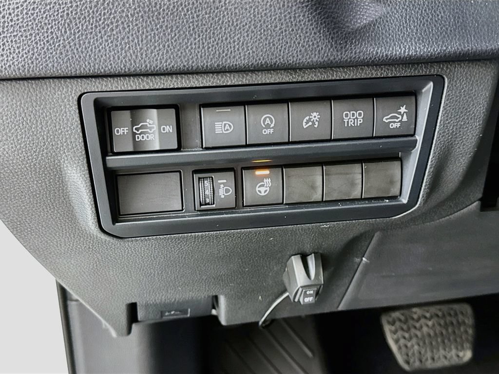 Used 2023 Toyota Tundra SR5 w/ SR5 Premium Package AWD/4WD image 11