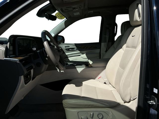 Used 2021 Cadillac Escalade Premium Luxury Platinum AWD/4WD image 3