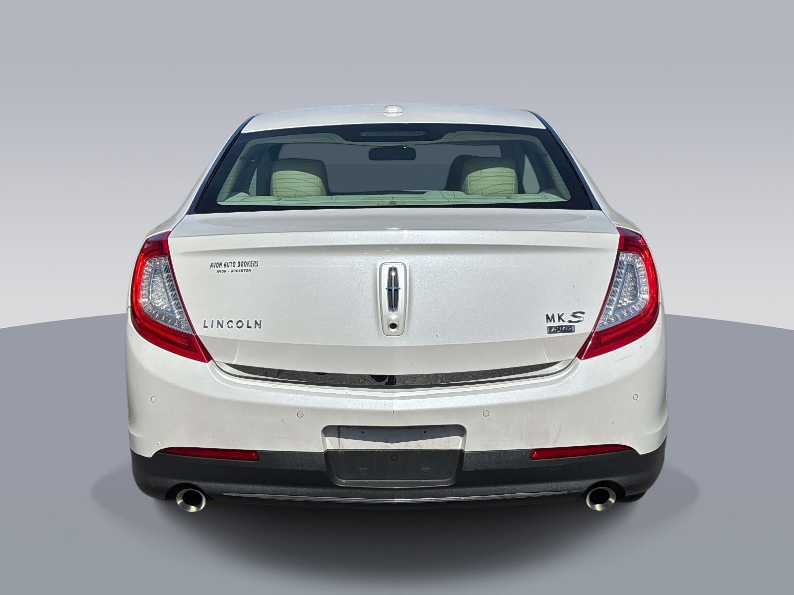 Used 2013 Lincoln MKS AWD image 4