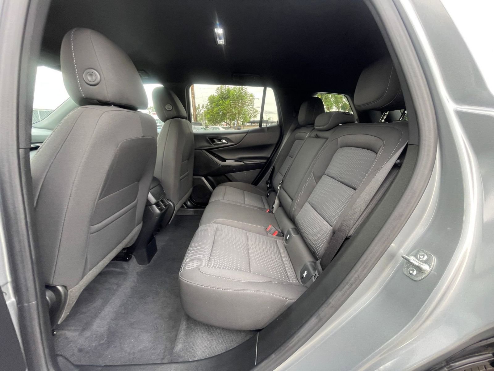 Used 2025 Chevrolet Equinox LT image 25