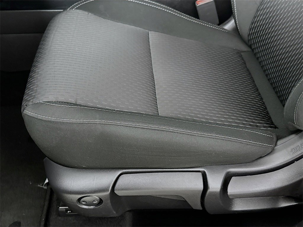 Used 2024 Mitsubishi Outlander ES image 9