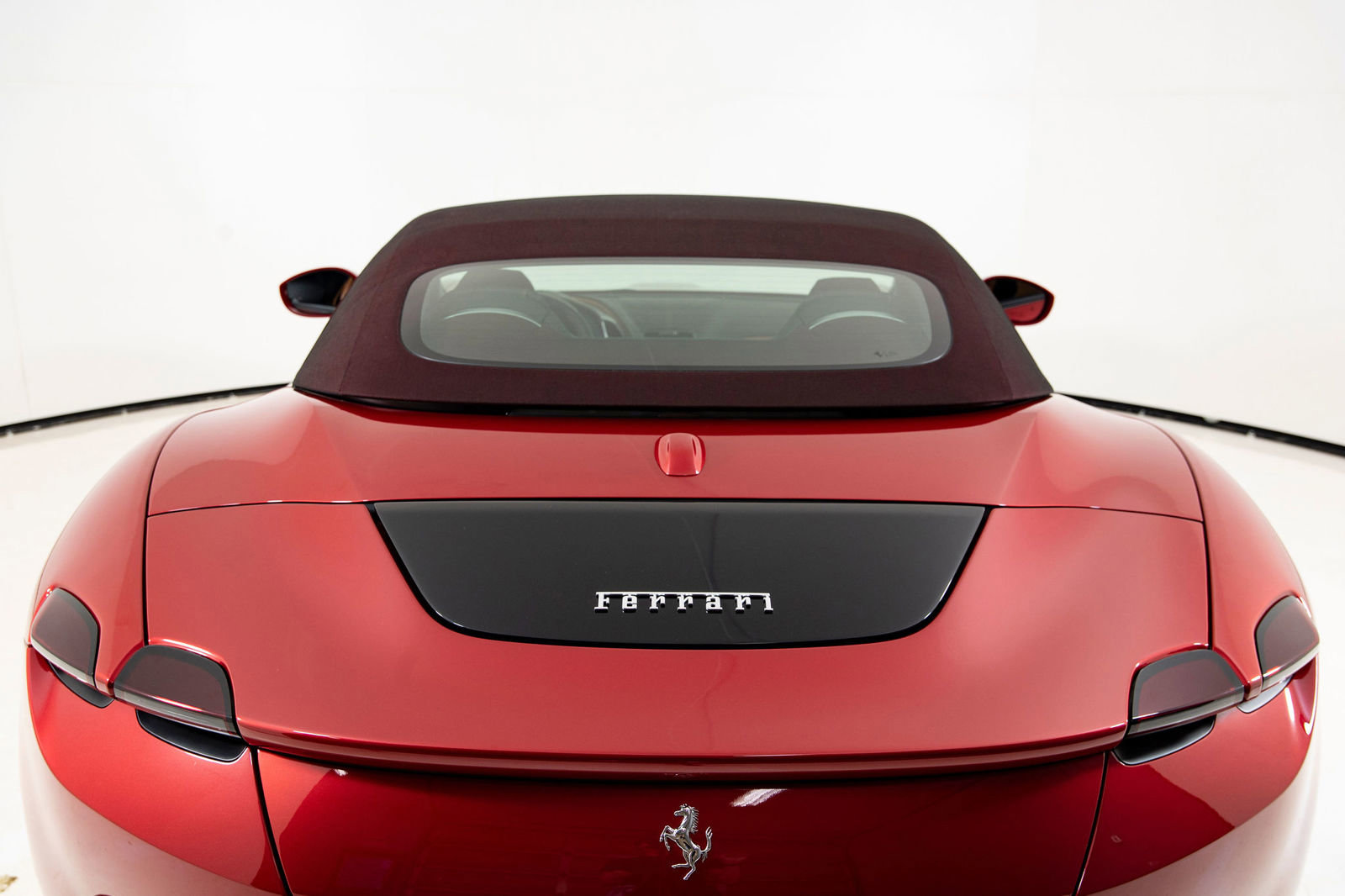 Certified 2025 Ferrari Roma Spider image 38