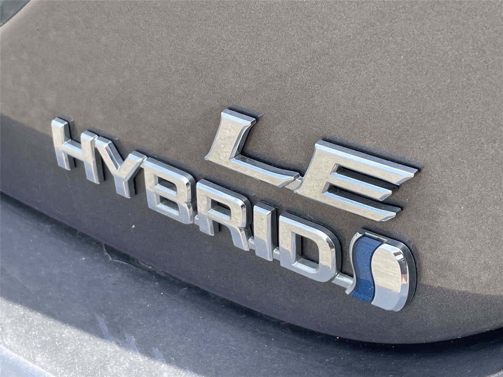 Used 2023 Toyota Camry LE FWD image 10