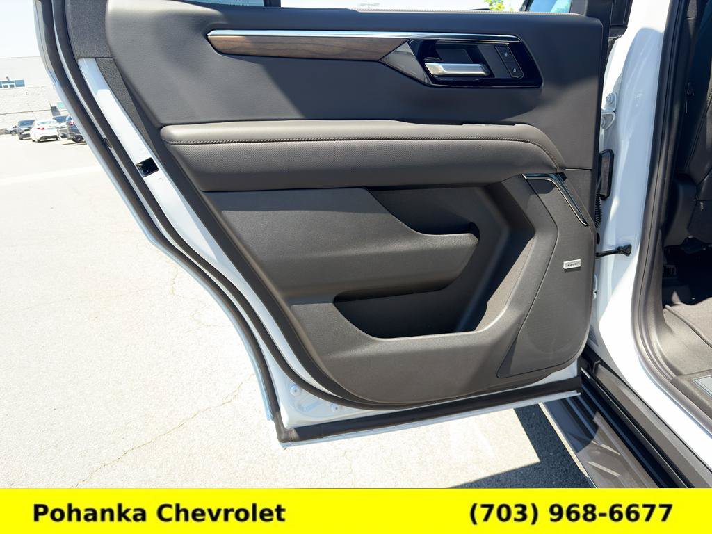 New 2026 Chevrolet Tahoe High Country w/ Sun And Tow Package AWD/4WD image 34
