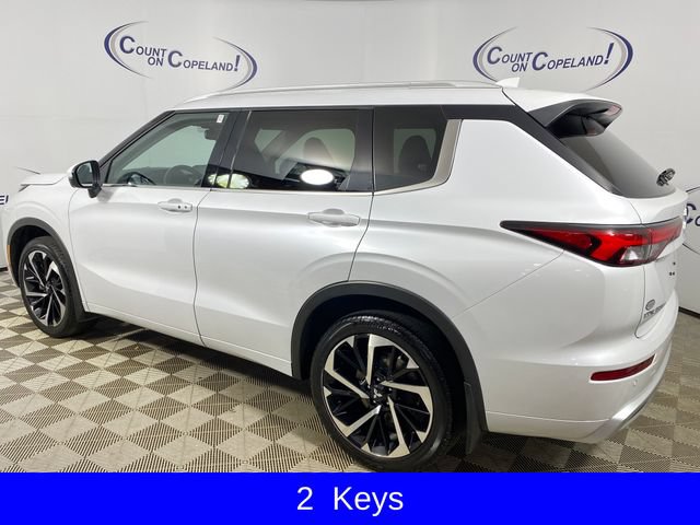 Used 2024 Mitsubishi Outlander SEL AWD/4WD image 4