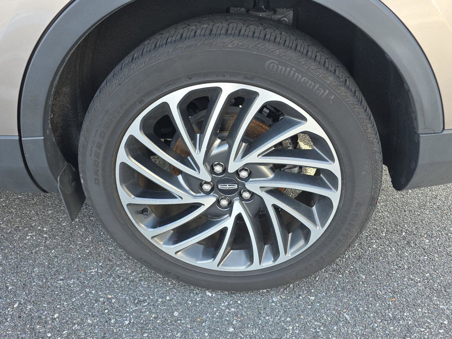 Used 2020 Lincoln Nautilus Reserve image 22