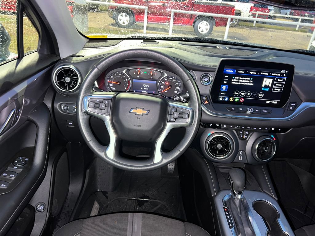 Certified 2024 Chevrolet Blazer LT w/ Convenience Package image 18