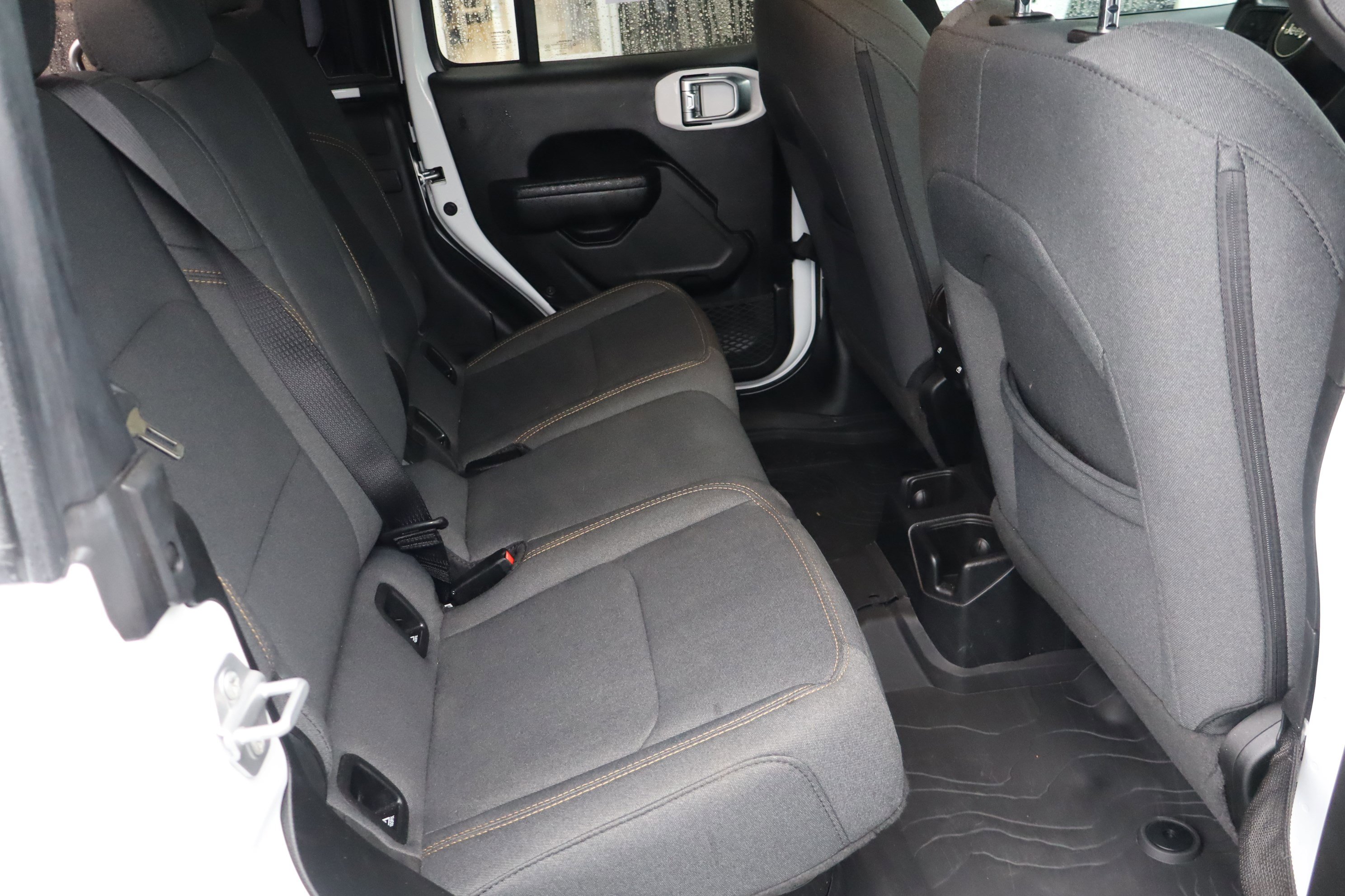 Used 2025 Jeep Gladiator Sport image 33