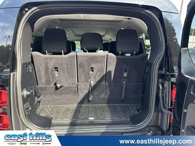 Used 2023 Land Rover Defender 130 SE AWD/4WD image 14