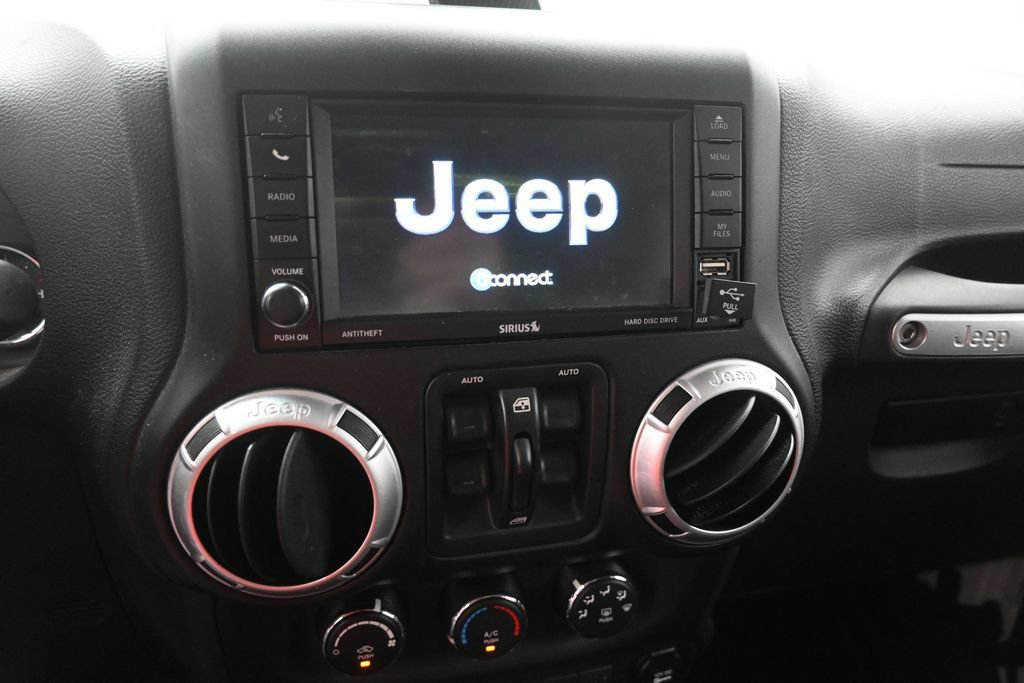 Used 2015 Jeep Wrangler Unlimited Sport AWD/4WD image 4