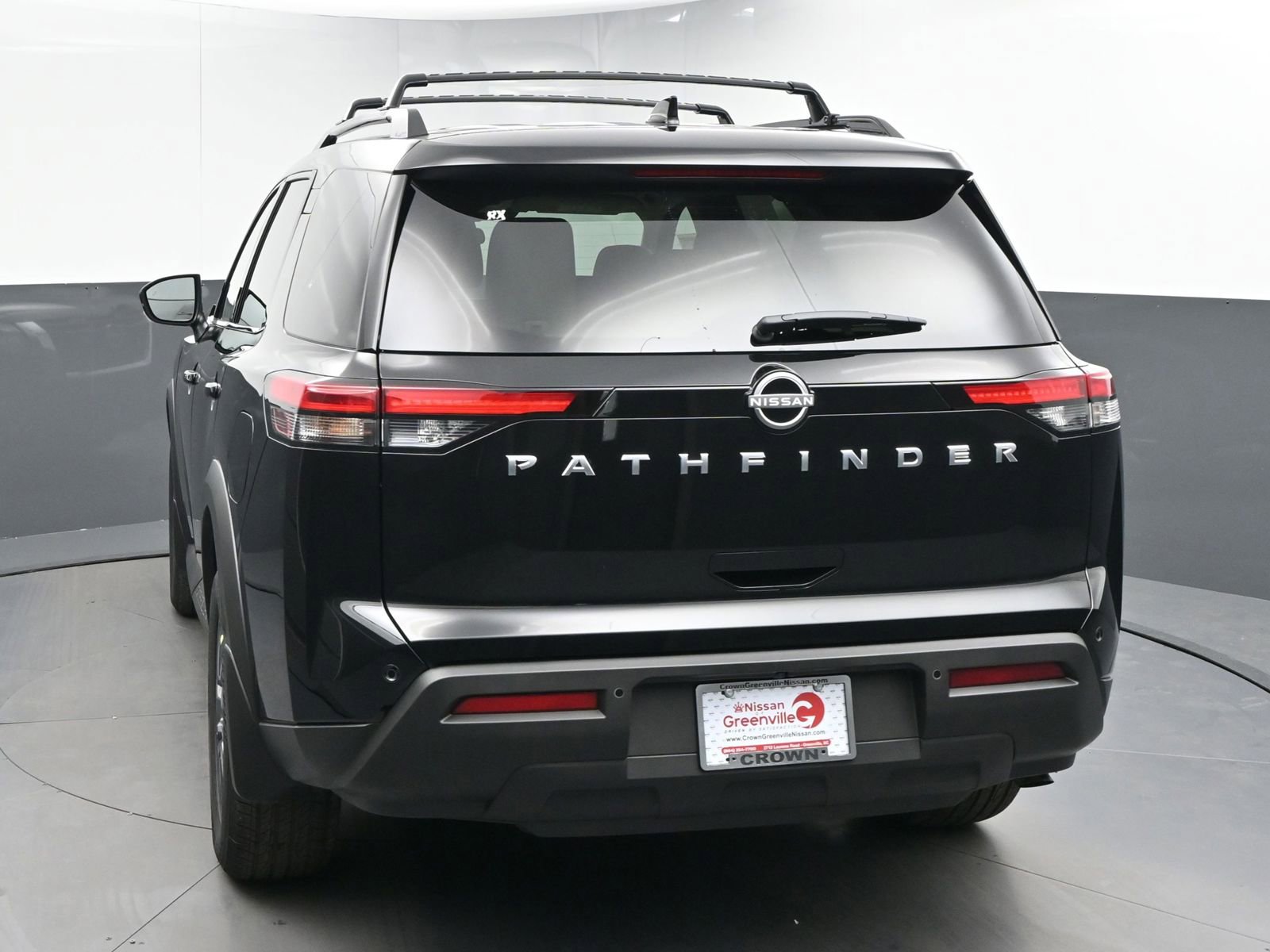Used 2025 Nissan Pathfinder SV image 6