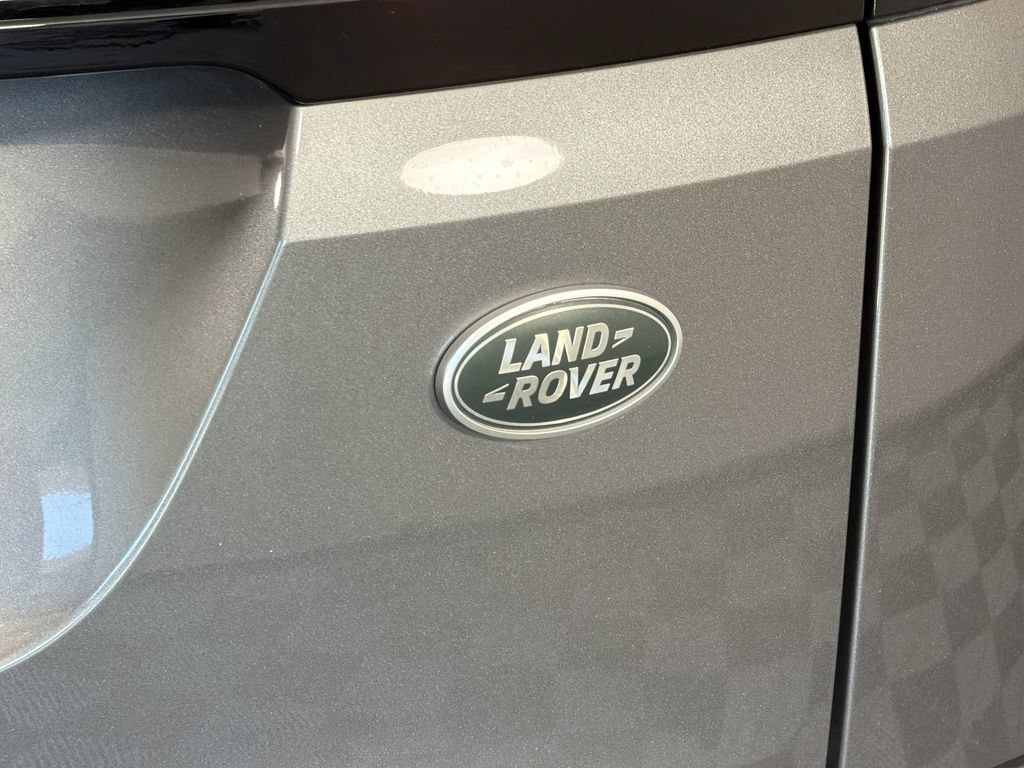Used 2020 Land Rover Range Rover Evoque SE AWD/4WD image 7
