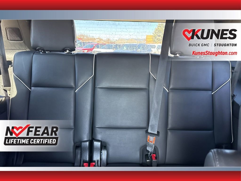 Used 2023 Cadillac Escalade Premium Luxury image 50