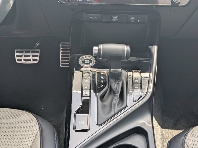 Certified 2025 Kia Niro SX Touring FWD image 17