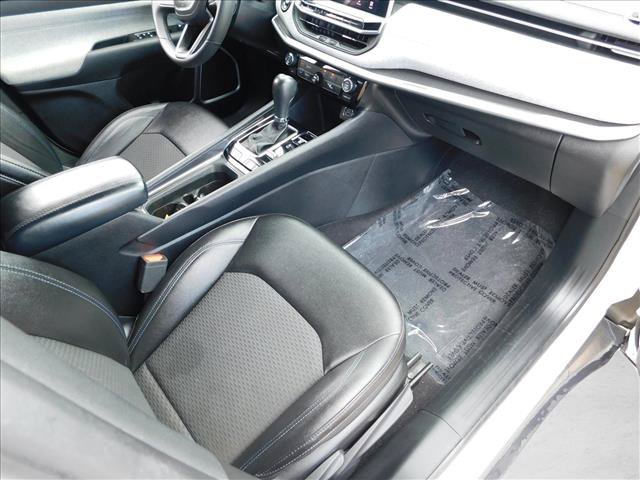 Used 2024 Jeep Compass Latitude AWD/4WD image 28