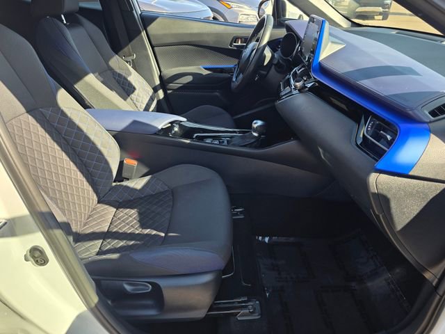 Used 2022 Toyota C-HR XLE FWD image 10