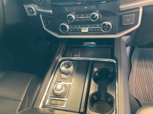 Used 2022 Ford Expedition Max XLT AWD/4WD image 11