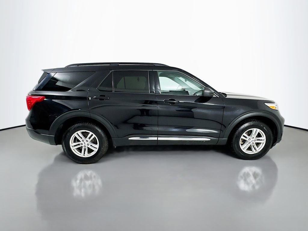 Used 2022 Ford Explorer XLT image 5