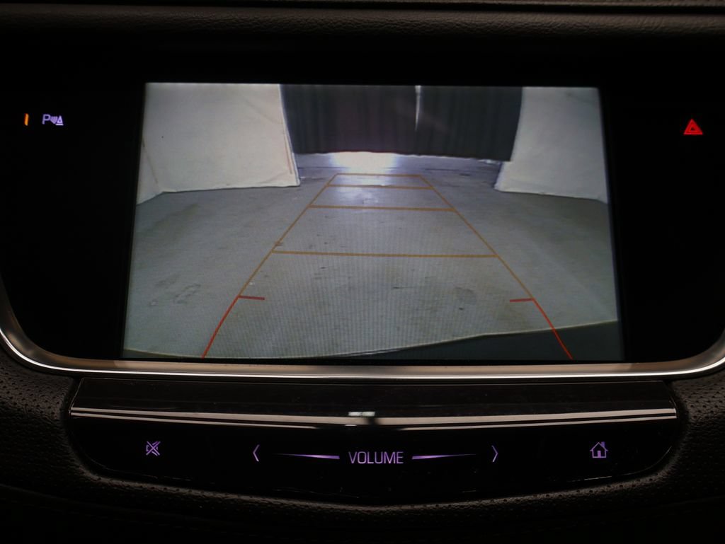 Used 2018 Cadillac XT5 FWD image 23
