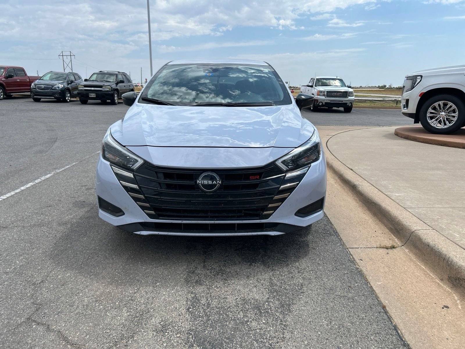 Used 2023 Nissan Versa SR w/ Trunk Package FWD video 2