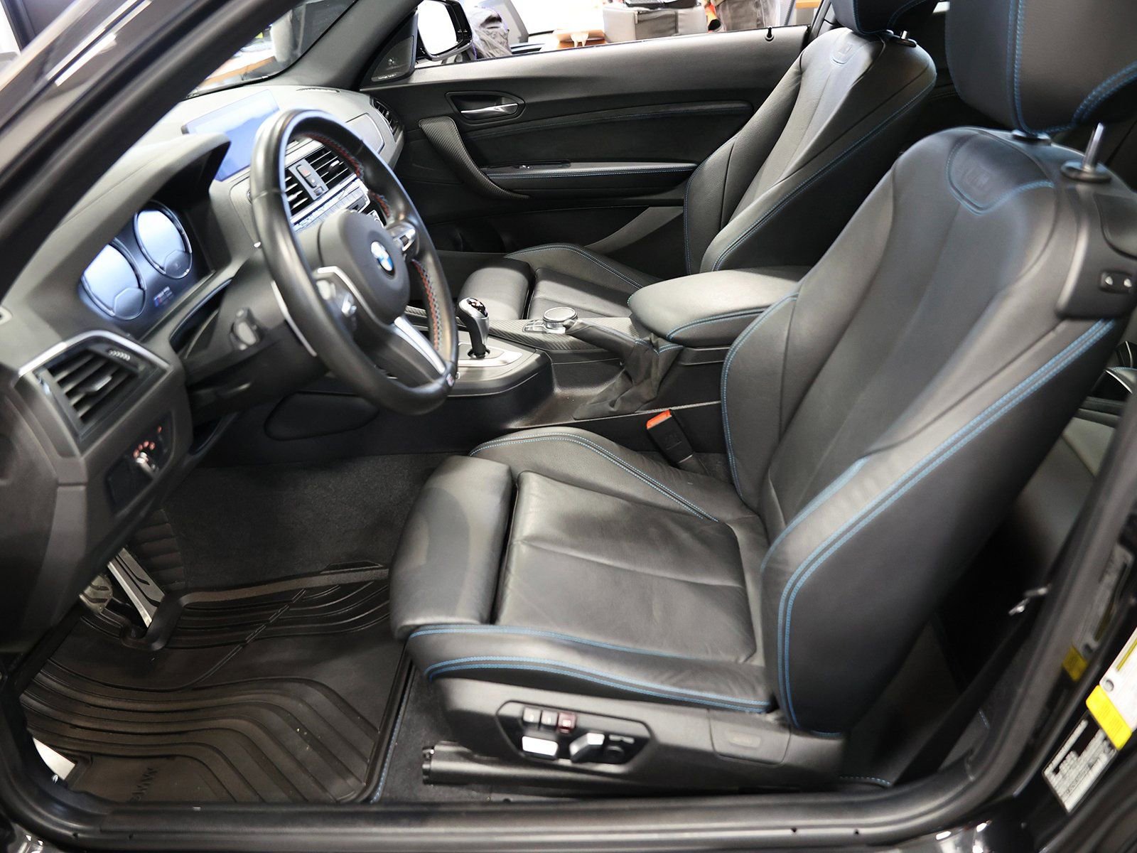 Used 2018 BMW M2 Base image 16