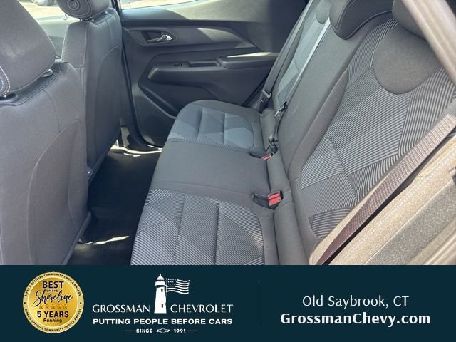 New 2027 Chevrolet Bolt LT w/ Comfort Package FWD image 16